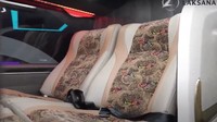Sekadar informasi, bodi Laksana Legacy SR2 Suites Combi Family Series dibuat dari pengembangan lanjutan dari bus sleeper yang mengedepankan konsep kenyamanan dengan kapasitas 29 tempat duduk penumpang. Foto: Screenshot Youtube Laksanabus