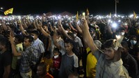 Mereka mengutuk penembakan terhadap pengunjuk rasa di Rambukkana, 90 kilometer (55 mil) timur laut Kolombo oleh polisi Sri Lanka.