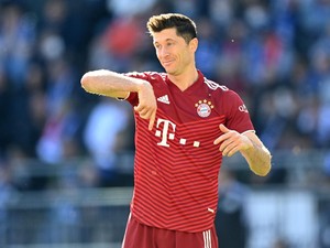 Lewandowski Bisa Saja Gabung Barcelona karena...