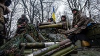 Dalam wawancara video eksklusif dengan India Today, seperti dilansir dari CNN, Selasa (19/4/2022), Lavror mengatakan operasi di timur Ukraina ini bertujuan untuk sepenuhnya membebaskan republik Donetsk dan Luhansk. (Press service of the Ukrainian Ground Forces/Handout via REUTERS). 