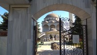 Masjid Suleymana atau Masjid Sultan Suleiman merupakan masjid di kota Mariupol, Ukraina yang didirikan oleh seorang pengusaha berdarah Turki bernama Salih Cihan. Sesuai namanya, masjid ini terinspirasi dari kejayaan Sultan Suleiman Turki. (Google Maps)