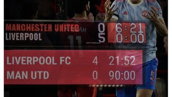 Bagi fans MU ini terlalu sadis. Kekalahan telak dua kali melawan Liverpool yang notebene adalah rival Setan Merah. Foto: Twitter
