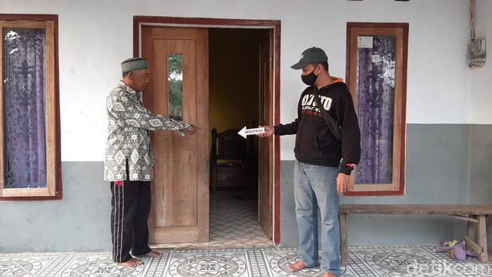 penusukan di mojokerto