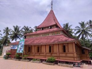 Pesona Godang, Masjid yang Bertahan 200 Tahun Dilintasi Zaman