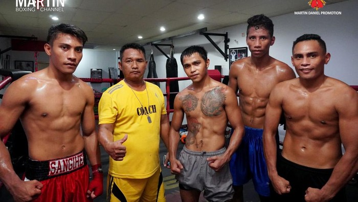 Petinju milik Daniel Martin Promotion seperti Jufri Kakauhe, Aser Kewas Tuama, Orlado Limahelu, Alfrits Kakauhe, dan Larry Siwu.