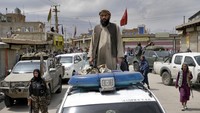 Diketahui, dua ledakan bom terjadi di sebuah sekolah khusus anak laki-laki di lingkungan Syiah yang berada di kawasan Kabul, ibu kota Afghanistan. 
