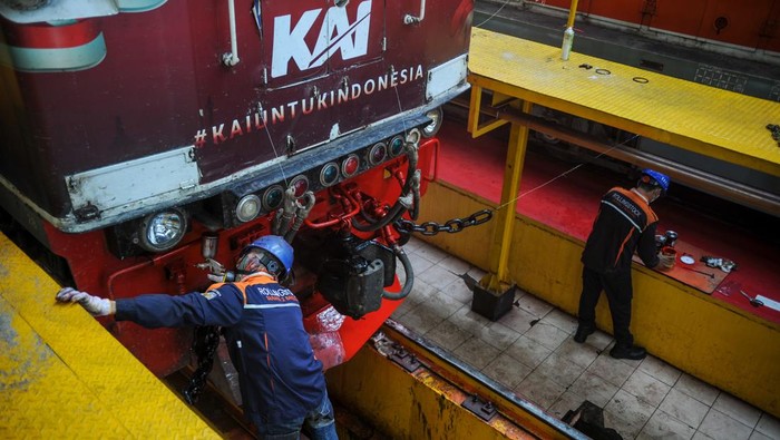 Tengok Perawatan Gerbong Kereta Api Hadapi Arus Mudik Lebaran