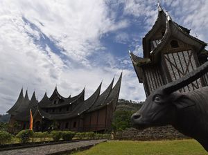 Sebab Nasi Padang Babi Bikin Tersinggung: Minang Identik dengan Islam