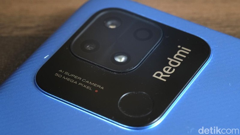 Unboxing Xiaomi Redmi 10C yang dirilis di Indonesia pada Senin (18/4/2022).