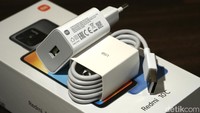 Unboxing Xiaomi Redmi 10C yang dirilis di Indonesia pada Senin (18/4/2022)