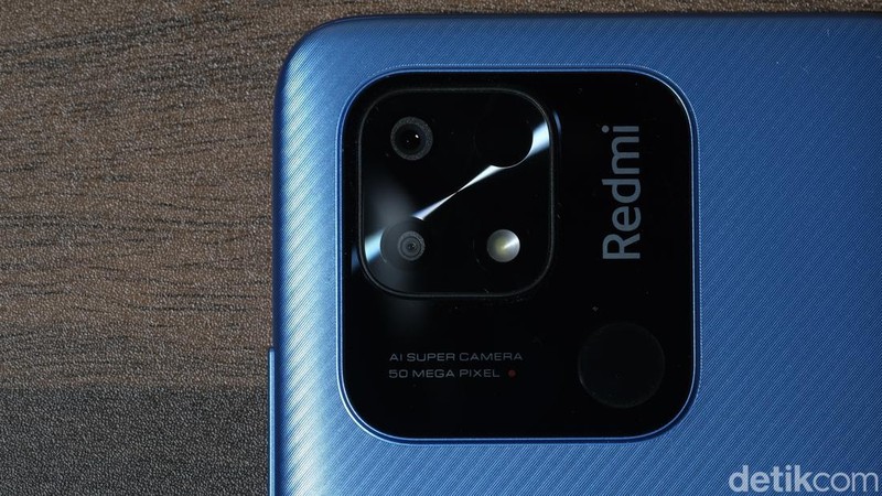 Unboxing Xiaomi Redmi 10C yang dirilis di Indonesia pada Senin (18/4/2022)