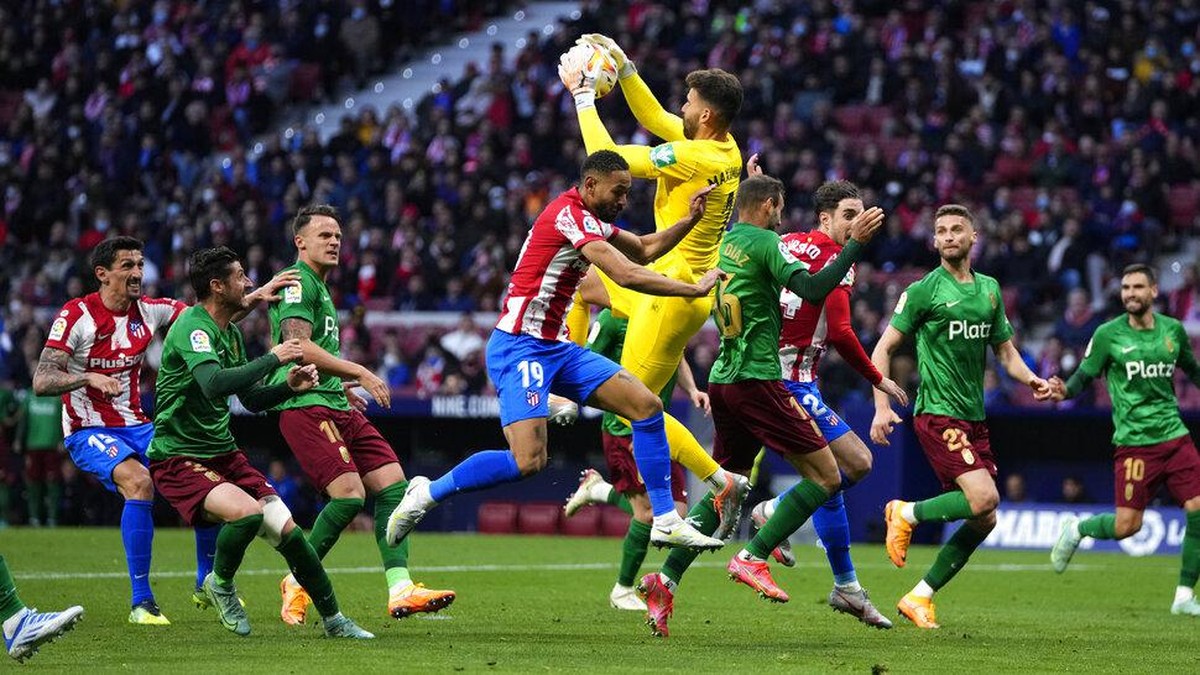 Atletico Madrid ditahan imbang tim papan bawah Granada dengan skor 0-0 dalam lanjutan Liga Spanyol (Foto: AP/Manu Fernandez)