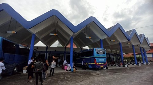 Suasana di Terminal Mengwi, Bali pada Kamis (21/4/2022)