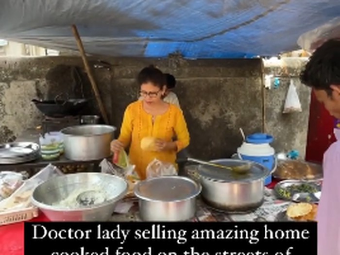 Dokter gizi dan diet ini jualan nasi di India.