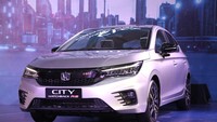 Teknologi Honda Sensing kini telah disematkan untuk varian terbaru dari Honda City Hatchback RS yang meliputi; Collision Mitigation Brake System (CMBSTM), Road Departure Mitigation System (RDM), Lane Keeping Assist System (LKAS), Adaptive Cruise Control (ACC) serta Auto-High Beam. Foto: Honda Prospect Motor