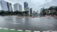 Sambodo mengatakan sejumlah ruas jalan akan ditutup seperti di depan gedung Sapta Pesona, Harmoni, dan Gambir, yang mengarah ke Istana Negara serta di depan gedung DPR RI.