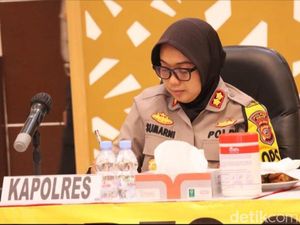 Kisah Sumarni, Gadis Penjaja Kue yang Kini Pimpin Polres Subang