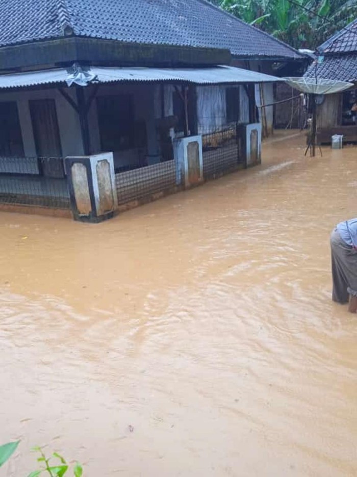 Kondisi Banjir di Lebak Kamis pagi