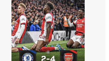 Kemanangan 4-2 atas Chelsea ini dipandang sangat penting bagi Arsenal. Foto: Twitter