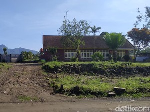 Keluarga Fokker Tinggalkan Blitar Demi Pendidikan-Bisnis Pailit