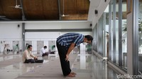 Lebih dari itu, Rest Area Pendopo Km 456 Salatiga juga memiliki area terbuka, serta masjid dan musholla yang masing-masing memiliki kapasitas 200 orang dan 110 orang. Resta Pendopo KM 456 berhasil mendapatkan penghargaan sebagai Rest Area Terbaik dari Kementerian PUPR. Tempat ini dinilai memiliki kualitas pelayanan dan pengelolaan yang baik karena memenuhi aspek kenyamanan, kerapian, dan kebersihan lingkungan.