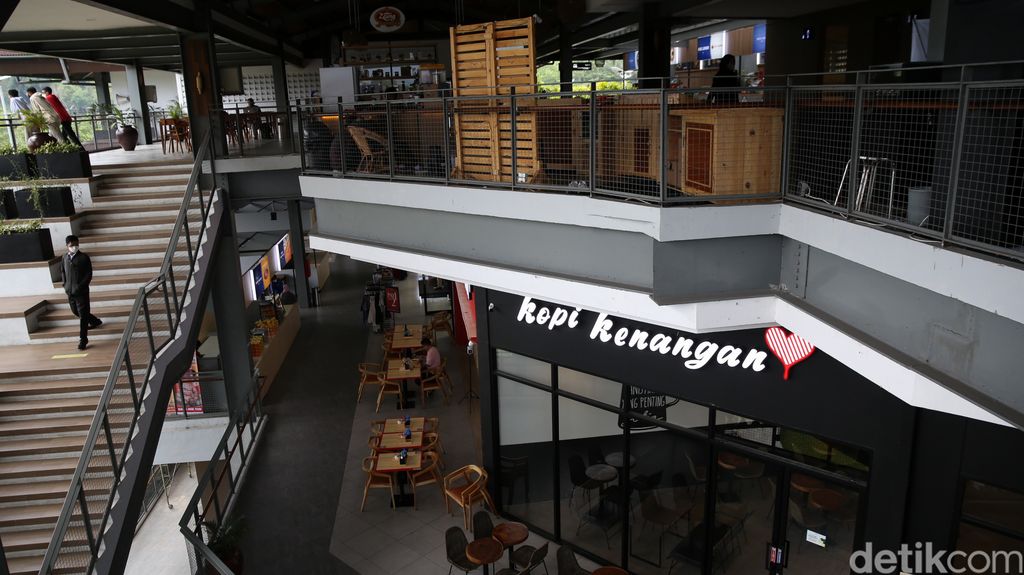 Panorama pemandangan alam Tol Trans Jawa Ruas Semarang-Solo memang tidak bisa dielakkan lagi keindahannya. Salah satu lokasi yang menarik untuk disinggahi para pemudik lebaran 2022 adalah Rest Area 456 A Salatiga.
