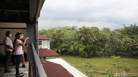 Di rest area ini, sembari beristirahat, para pemudik dapat menikmati keindahan Gunung Merbabu. Selain itu, semilir udara sejuk kawasan Salatiga sangat terasa. Niscaya mampu menyegarkan diri sejenak, sebelum kembali melanjutkan perjalanan.  