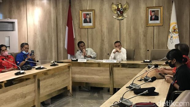 Perwakilan massa dari pelajar, mahasiswa, dan serikat buruh yang demo di depan gedung MPR/DPR beraudiensi dengan pimpinan DPR RI. Ini momennya. (Firda CA/detikcom)