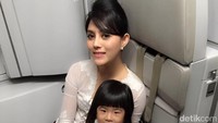 Rere sempat berprofesi sebagai pramugari selama lima tahun. Memulai karier sejak lulus SMA pada 2012. (dok pribadi).