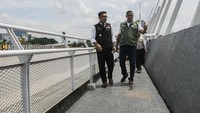 Suasana itu berbeda dengan sebelumnya. Kawasan Sungai Kalimalang dulu cuma dilirik oleh yang lewat. 