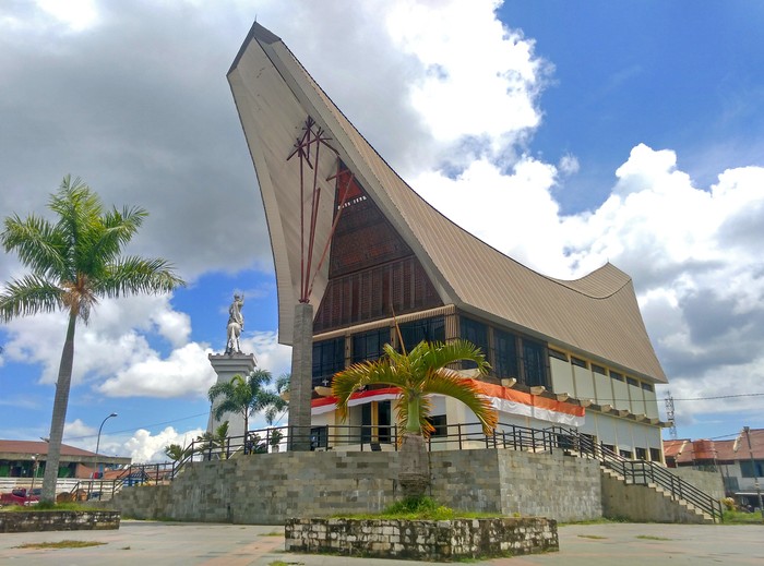 Fakta-fakta Tongkonan, Rumah Adat Toraja yang Kayunya Awet Ratusan Tahun