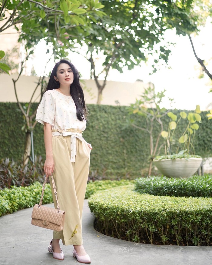 Sandra Dewi