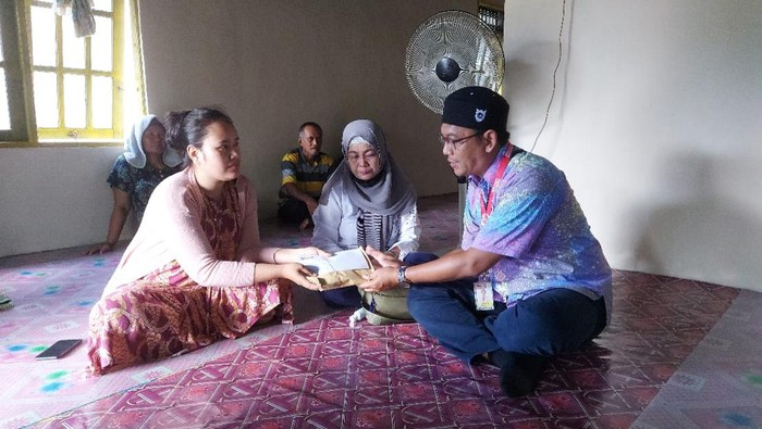 Santunan Alfamart untuk korban toko ambuk di Banjar.