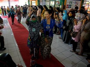 Momen Suka Cita Peringatan Hari Kartini di Berbagai Daerah