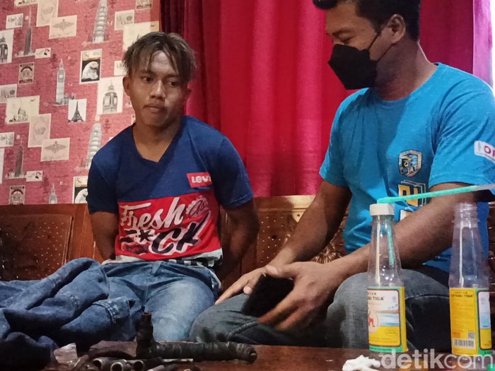 Buruh tani di Probolinggo yang tertangkap mencuri sepeda motor untuk membeli sabu karena sudah ketagihan.