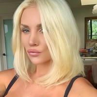 “Ini menyoroti tentang grooming dan apa yang terjadi kepadaku dan apa yang sebenarnya terjadi pada banyak anak lain di Amerika Serikat,” kata Courtney kepada Fox News. Foto: dok. Instagram/@courtneyastodden