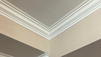 List atap rumah yang tak saling bertemu. Foto: Brightside