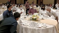 Bahkan, armada yang biasa digunakan mengangkut pupuk, pasir, dan semen milik Badan Usaha Milik Negara (BUMN) dikerahkan untuk  membawa pasokan batu bara ke PLTU yang dikelola PLN. 