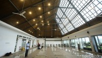 Jika ingin solat, Resta Pendopo KM 456 juga menyediakan masjid dan musholla. Kapasitas masing-masing adalah 200 orang dan 110 orang.
