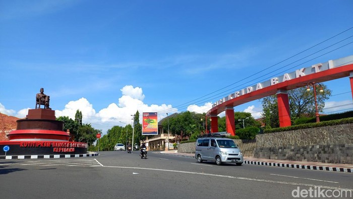 Jalan Ir Soekarno, Wonogiri, Jumat (22/4/2022).