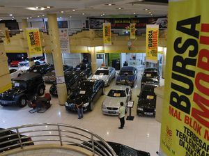 Jelang Lebaran, Penjualan Mobil Bekas Masih Loyo