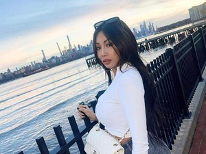 Cerita Penyanyi Korea Jessi Terdampar di Paris, Diduga Dapat Perlakuan Buruk