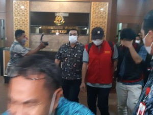 Tersangka Gelapkan Pajak Samsat Kelapa Dua Rp 6 M, Dipakai Beli Mobil-Rumah