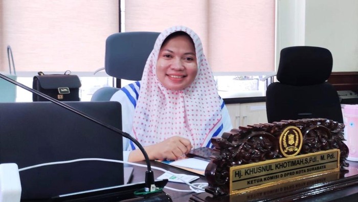 Ketua Komisi D DPRD Surabaya, Khusnul Khotimah