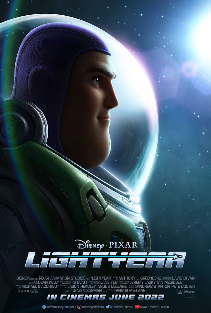 Poster baru Lightyear, film animasi Pixar terbaru, tayang Juni 2022.