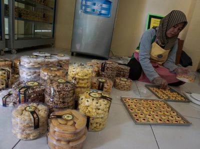 Mantul! Penjualan Kue Lebaran Asal Batang Sampai ke Luar Negeri
