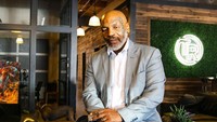 Mike Tyson sebenarnya dikenal sebagai sosok yang rendah hati. Dirinya pun hangat kepada fans, asal tidak kelewat batas (Instagram/miketyson)