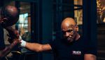 Mike Tyson Masih Kekar di Usia 55 Tahun, Jangan Macam-macam!