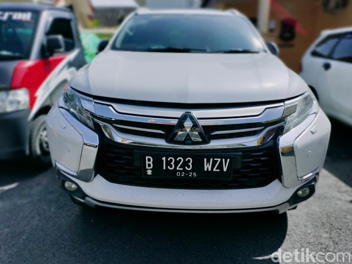 Mobil dinas Bupati Bojonegoro