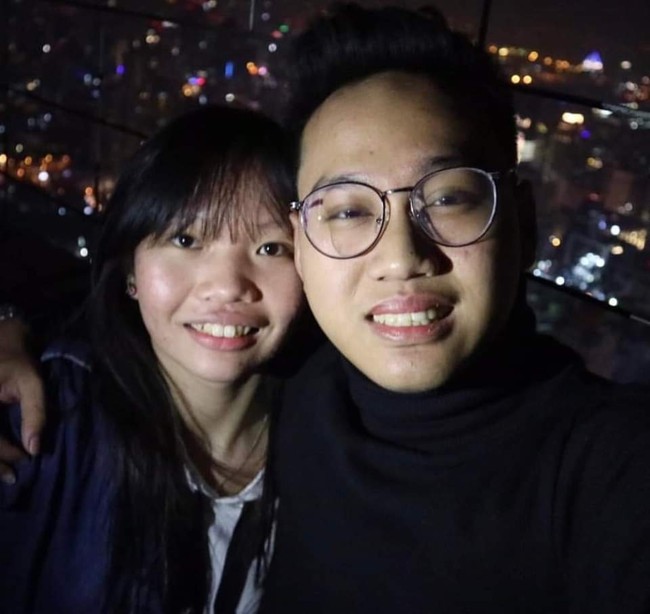 Nathania diketahui ikut andil dalam membantu Indra Kenz. Ia pernah menerima aliran dana dari Indra Kenz sebesar Rp 9,4 miliar. Tak hanya itu saja, rumah di Medan yang dibeli oleh Indra Kenz juga diatasnamakan sang adik. Foto: Facebook/Indra Kenz